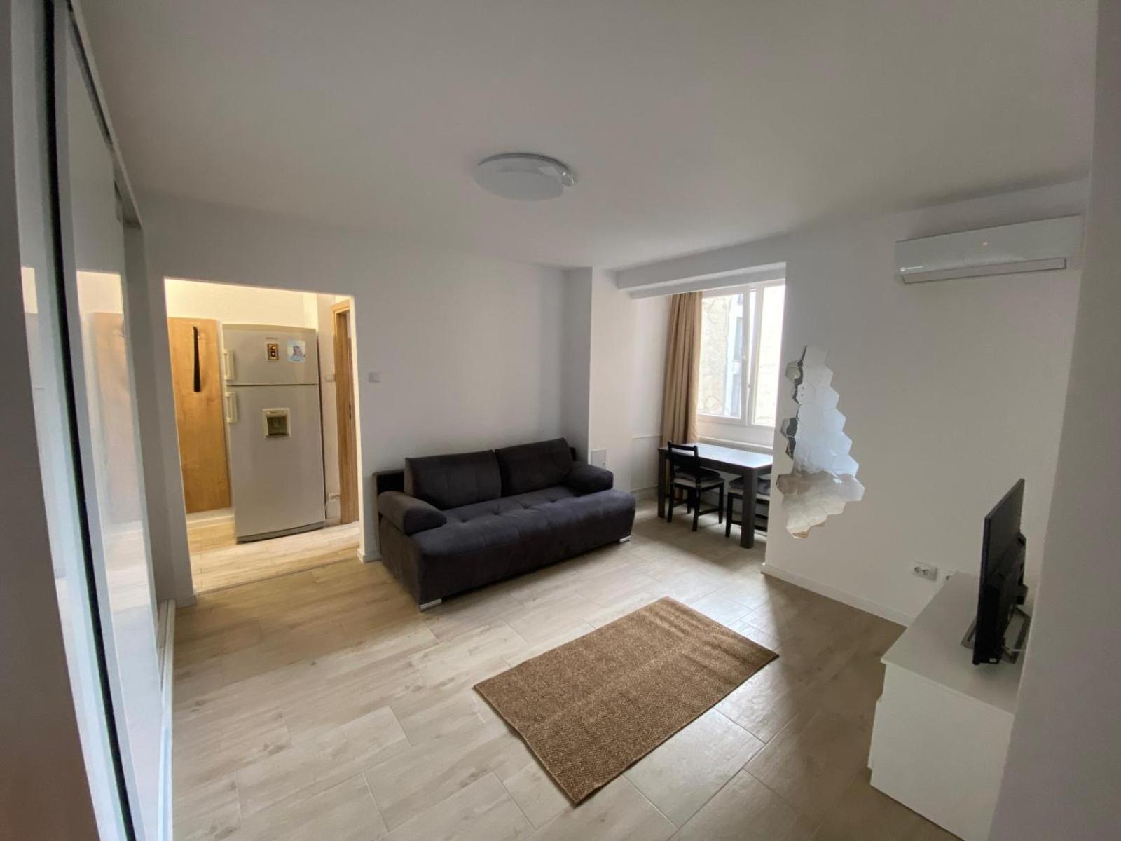 Apartament Universitate Apartment Bukares Bagian luar foto