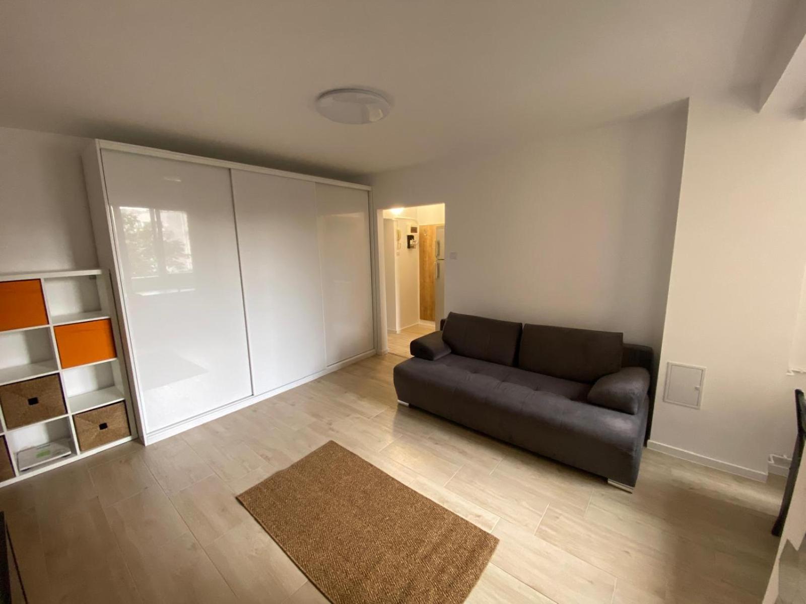 Apartament Universitate Apartment Bukares Bagian luar foto